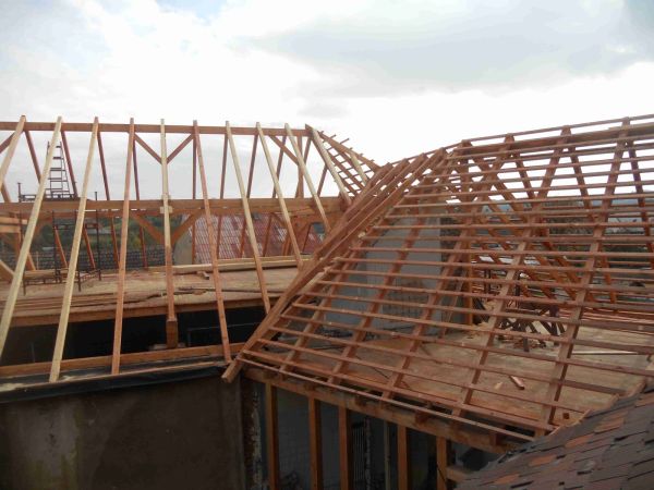 Rekonstrukce střechy a krovu – fotka 6