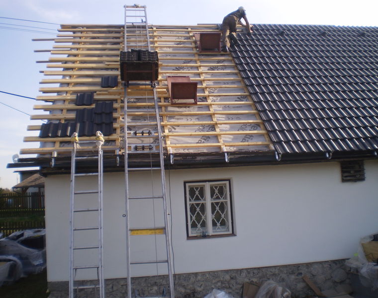 Rekonstrukce střechy včetně zateplení.